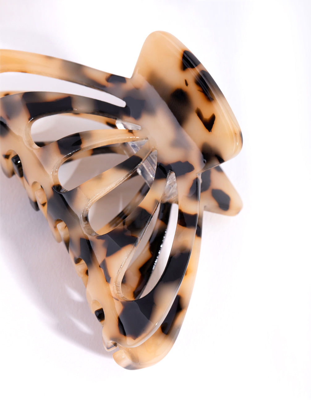 90s-Style Chunky Acrylic Tortoiseshell Cut-Out Hair Claw