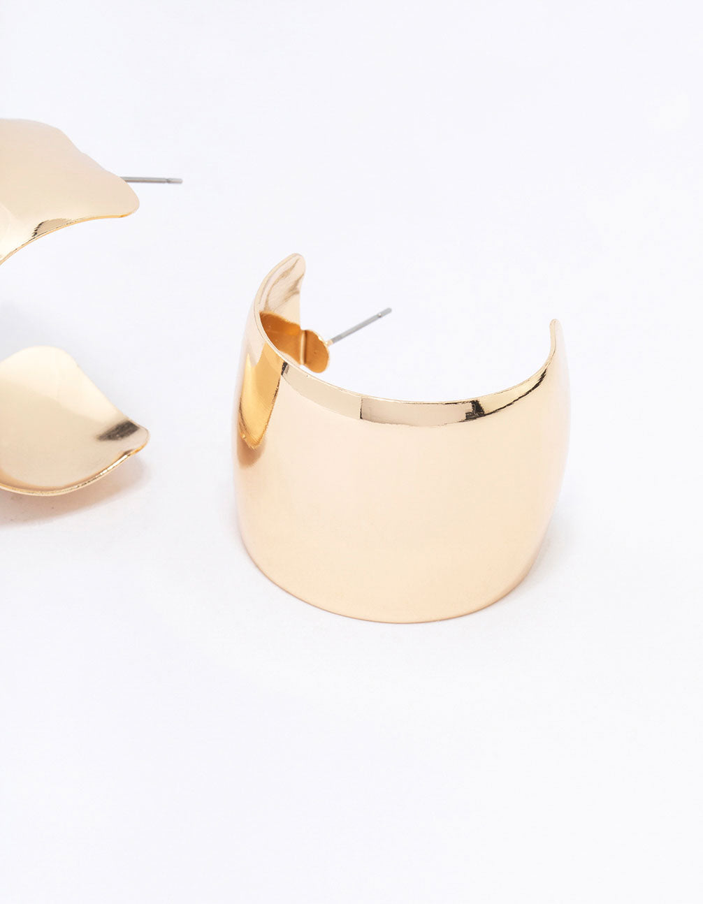 Large-sized Wide and Sleek Gold Hoop Earrings for Fashionable Stacking