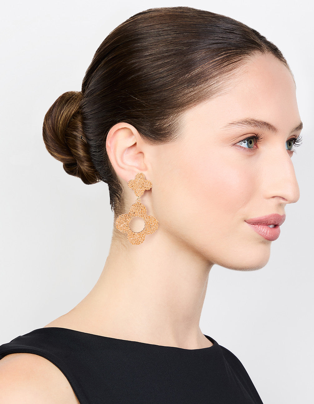 Stylish Gold Hollow Floral Drop Earrings for Elegant Look